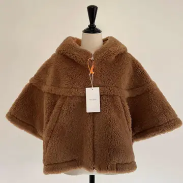 미사용 새상품 베어 후드 부착 판초 케이프 아우터