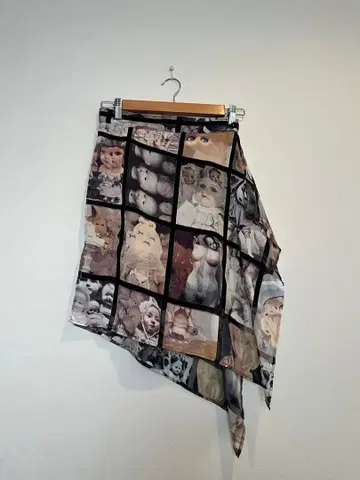 아차츄무 인형 패턴 비대칭 스커트