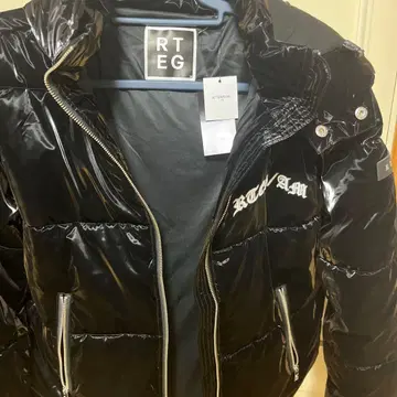 RTEG 블랙 다운 자켓 아담스 저글러 신상