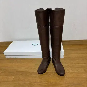 Fin 브라운 니하이 부츠 (접이식 가능)