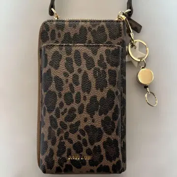 BAYFLOW 레오파드 무늬 스마트폰 숄더백