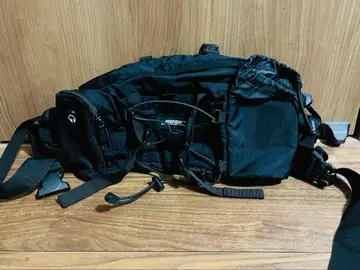 [ 기간 한정 세일 실시 중 12/7까지 ] BOSS 바디백 블랙