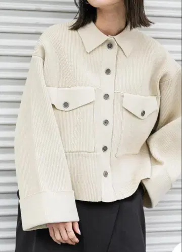 센스 오브 플레이스 니트 숏 자켓 코트