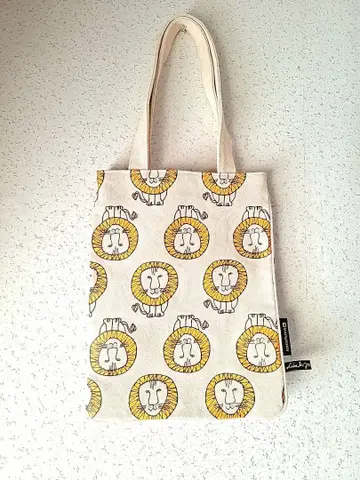 리사 라손 토트백 라이온