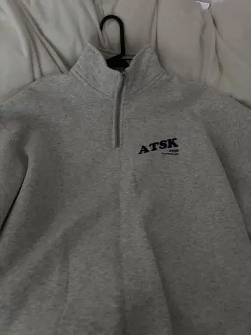 Atomic Skipper 맨투맨