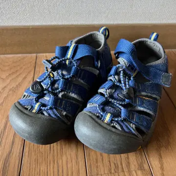 KEEN 아웃도어 샌들 네이비