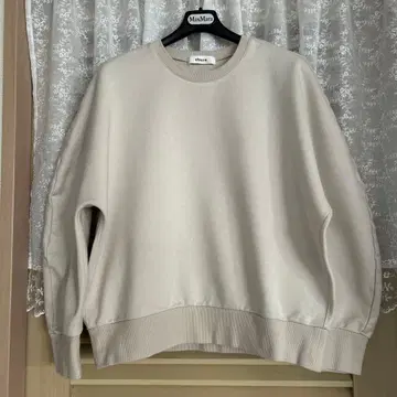 ebure 베이지 트레이닝복