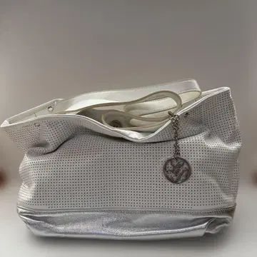 화이트 숄더백 합성 피혁