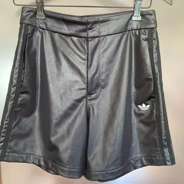 adidas 블랙 숏팬츠