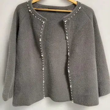 [ 새상품급 ] TRUBE 펄 장식 샤기 니트 가디건 에코 퍼