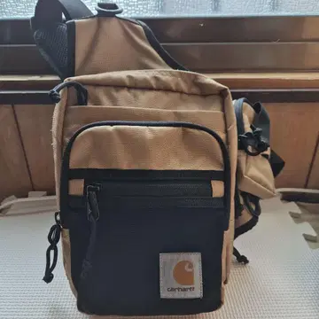 Carhartt 숄더백 베이지/블랙