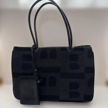 BALLY 로고 디자인 블랙 숄더백 파우치 포함