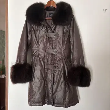 wb 브라운 퍼 다운 자켓 40