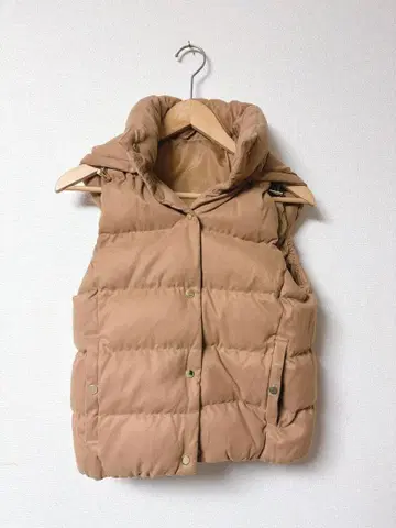 GU 후드 부착 다운 베스트 브라운 S