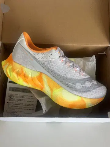 엔도르핀 프로 4 화이트/오렌지