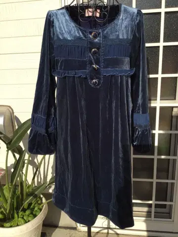 엑시즈팜 네이비 벨벳 원피스