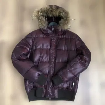 와인 레드 퍼 후드 퀼팅 자켓 L 사이즈