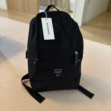 marimekko METRO 블랙 백팩 새상품 미사용