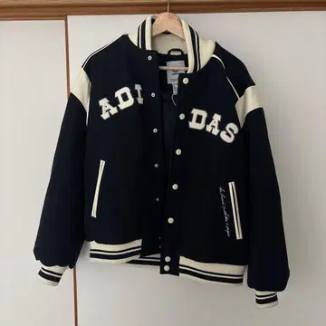 adidas 바시티 자켓 XL 네이비 자수