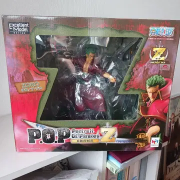 P.O.P 조로 피규어 조로