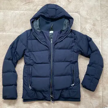 다크 네이비 다운 자켓 후드 부착