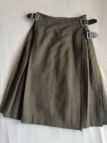 O'NEIL OF DUBLIN 랩 스커트 플리츠 스커트 카키