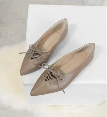 미사용 펌프스 레이스업 포인트 펌프스 발레 슈즈