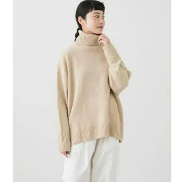 카구레 해밀턴 울 크루넥 니트 모 100% 스웨터 베이지