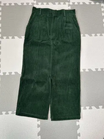 다크 그린 코듀로이 타이트 스커트 M 사이즈