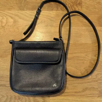 키타무라 네이비 가죽 숄더백