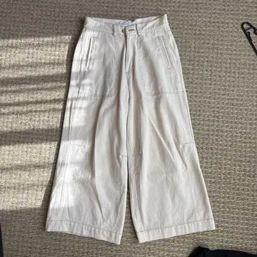 니트 턱 와이드 배기 화이트 네프 데님