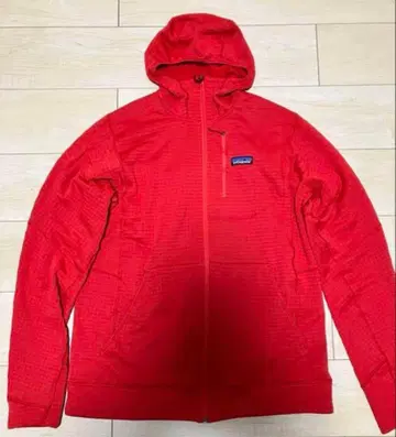 파타고니아 R1 풀 지퍼 후디 L 새상품급 선명한 색상