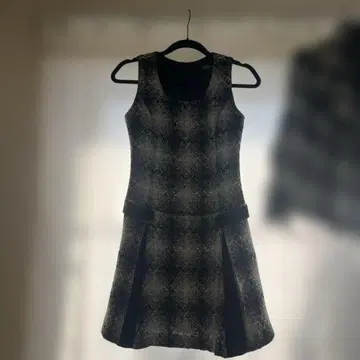 슬리브리스 무릎 기장 원피스 자켓 세트