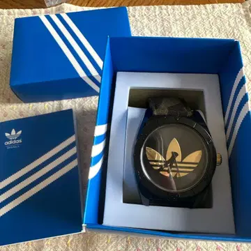 아디다스 시계