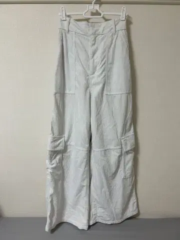 PAGEBOY 화이트 코듀로이 카고 팬츠 프리 사이즈 / 가격 인하 중