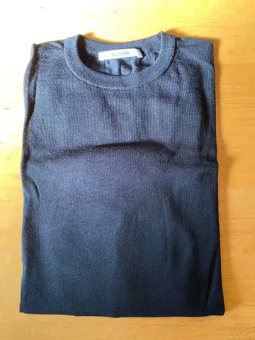 SLOANE 크루넥 니트 블랙