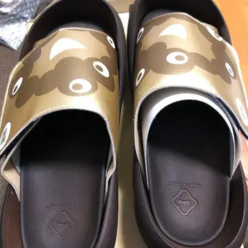 EXPO2025 미야쿠미야쿠 샌들 에그힐 27-28cm