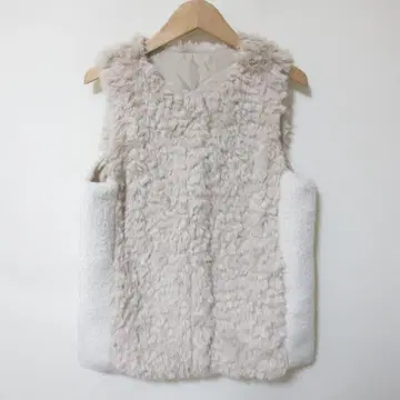 새상품급 FURRY 퍼 사이드 절개 베스트 베이지 D358