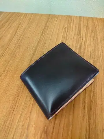 블랙 가죽 접이식 지갑