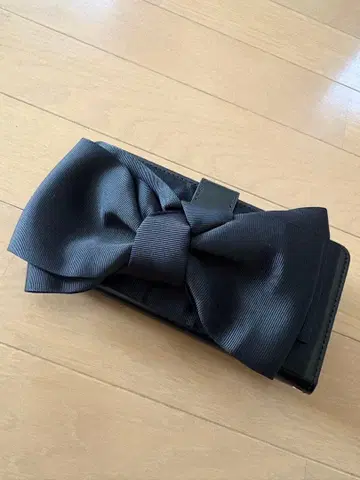 리본 디자인 블랙 스마트폰 숄더백 GALAXY S25FE