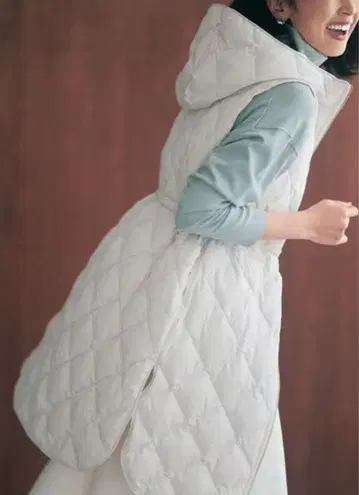 UNFILO/TAION 콜라보 후드 부착 롱 기장 퀼팅 베스트