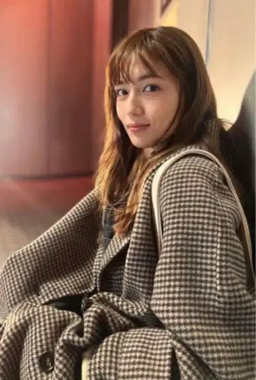 카라 스트랩 하프 기장 리버 코트