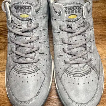 Geox 제옥스 그레이 가죽 스니커즈 42