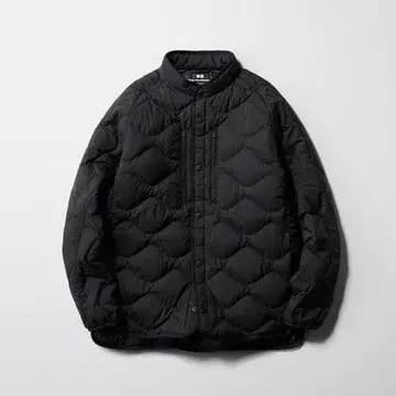 유니클로 화이트 마운티니어링 하이브리드 다운 자켓 L 블랙