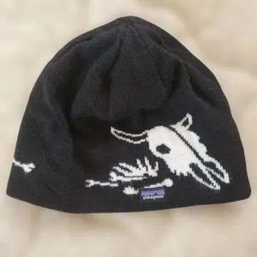 Patagonia 스컬 디자인 니트 모자