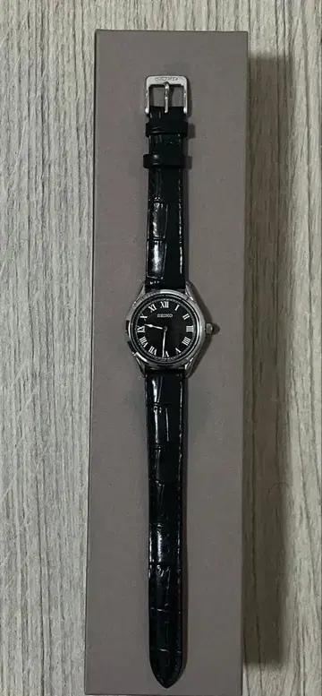 SEIKO 나노 유니버스 블랙 가죽 손목시계