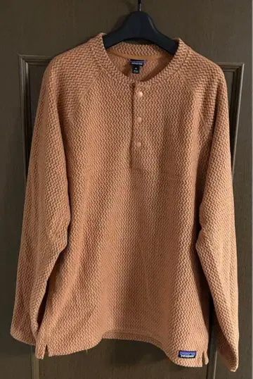 Patagonia 파타고니아 남성용 R1 에어 헨리 M 사이즈 FEBN