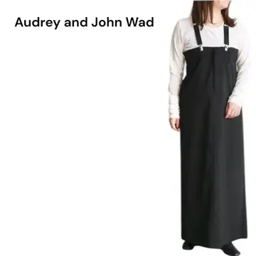 Audrey and John Wad 베어 원피스 위드 서스펜더 블랙