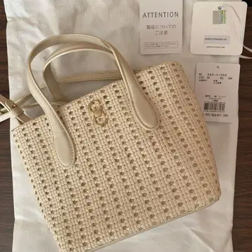 CAFUNE 카프네 MINI HEXA TOTE WHITE 백