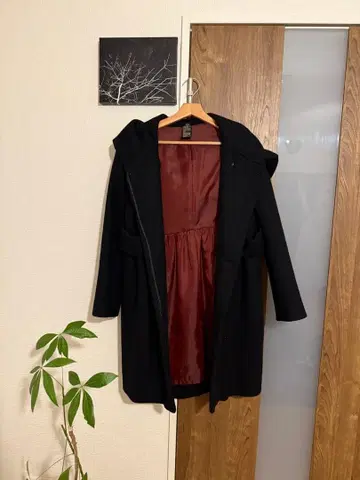 덥스타 후드 부착 블랙 코트